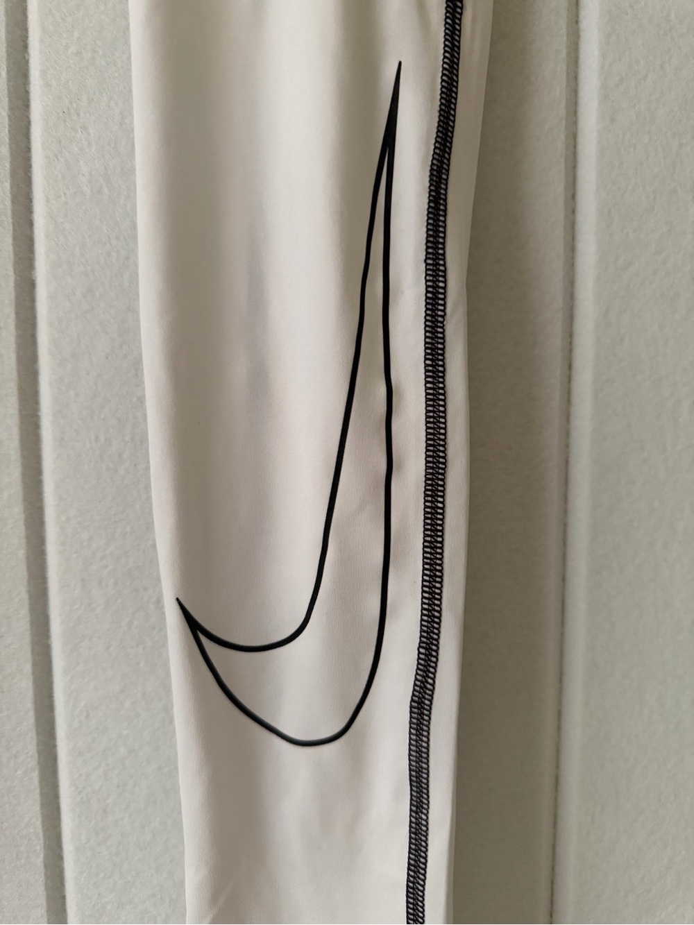 Nike Pro White Compression Pants Tights ✨NWOT✨ - Picture 3 of 9